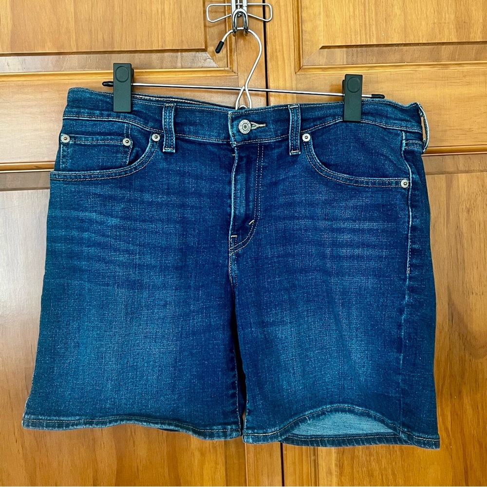 Levi’s Blue Denim High-Waisted Jean Shorts, Size 29